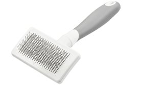 Self-cleaning slicker brush for dogs and cats with fine metal bristles and a ergonomic handle, to remove tangles.